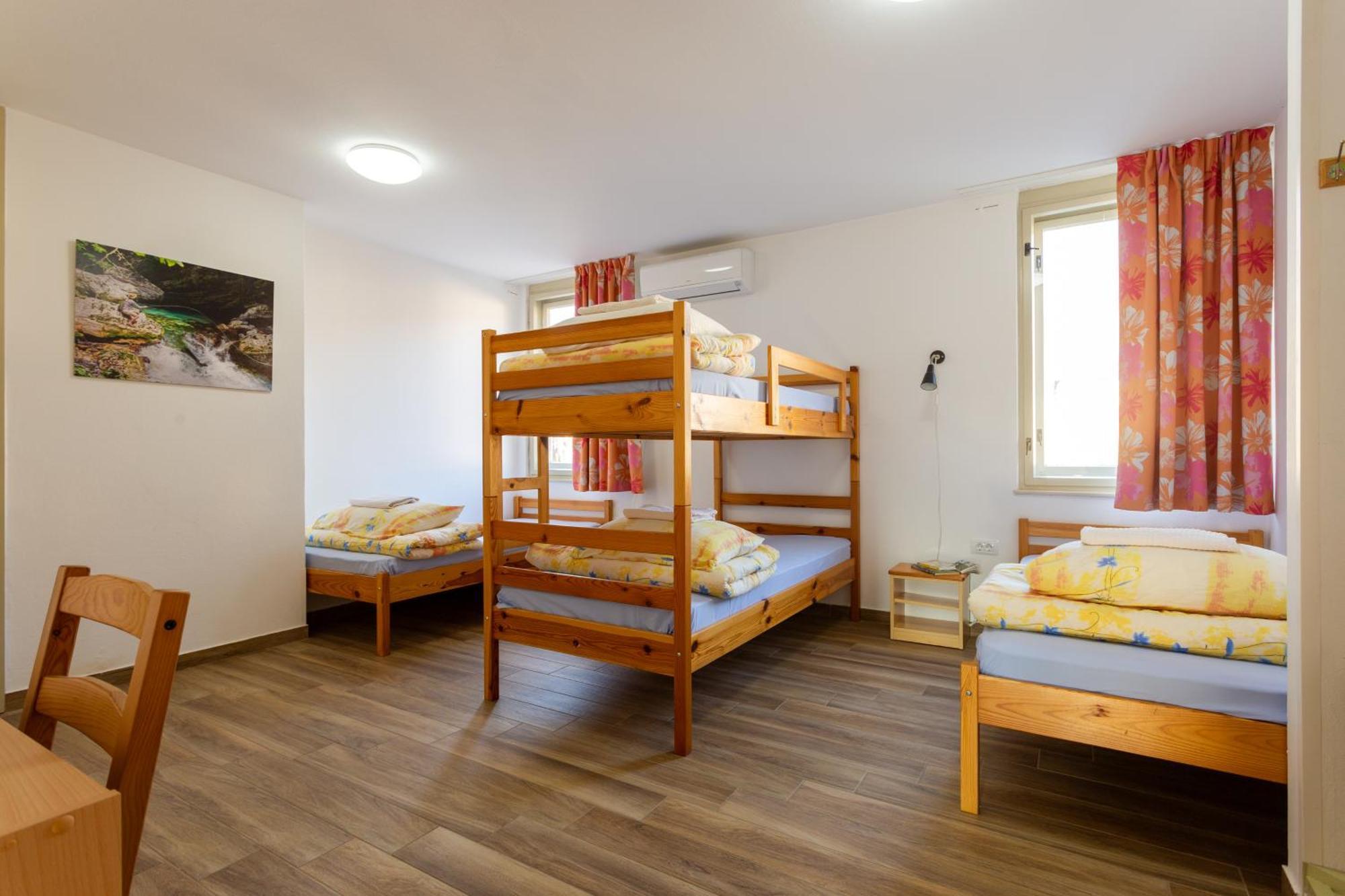 Yapka Rooms Толмин Номер фото