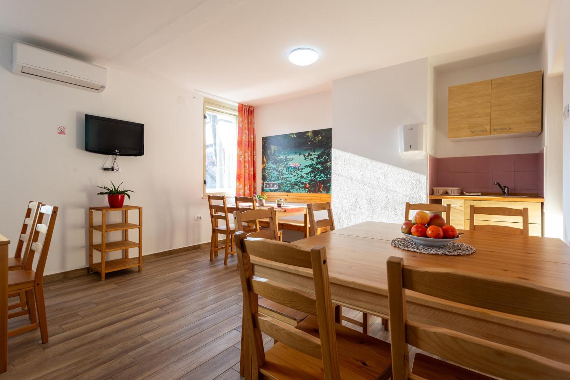 Yapka Rooms Толмин Екстер'єр фото